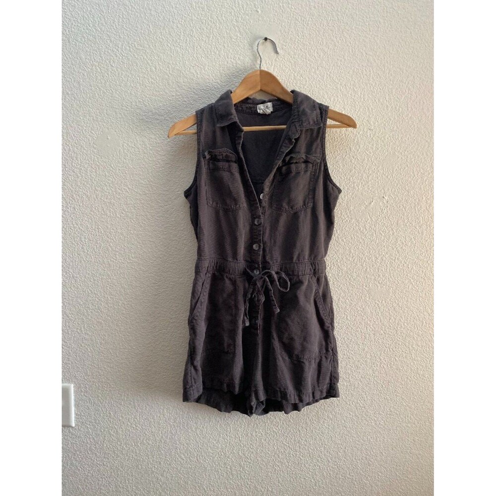Nicole Miller Romper Jumper One Piece Size 2 Gray Color Button Up Front Tie